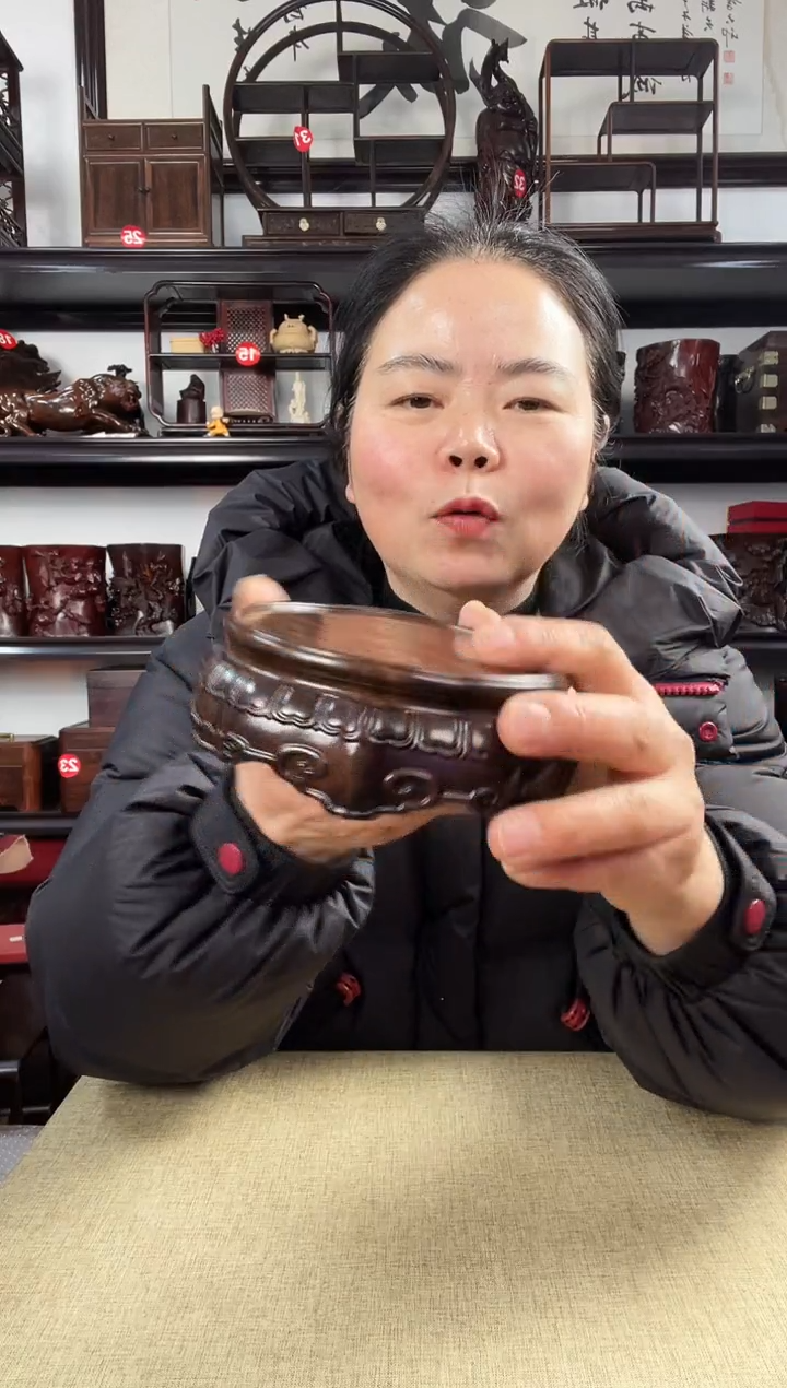 木整2老李红木工艺品