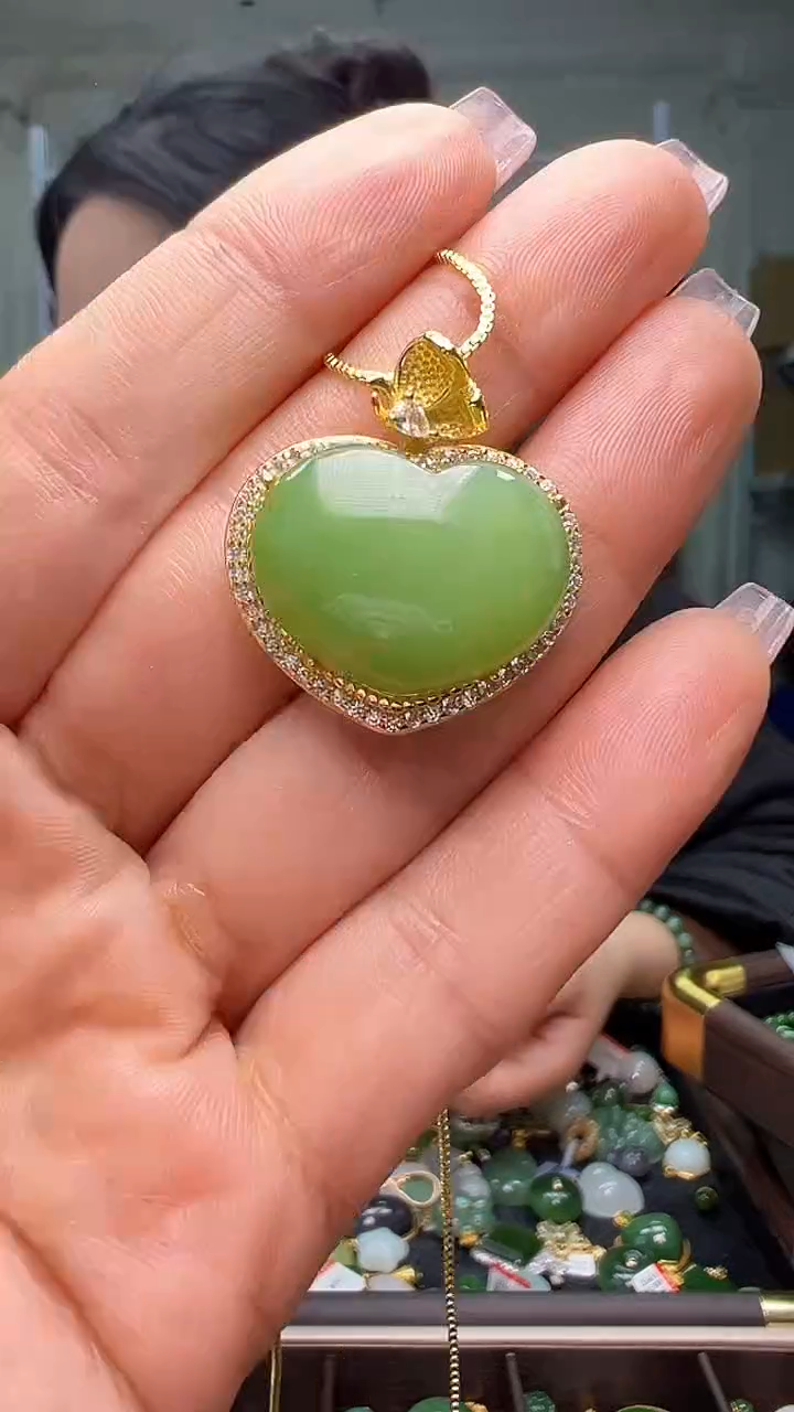 颈饰银S925镶嵌和田玉（多样性发货.发其一)1.04.113