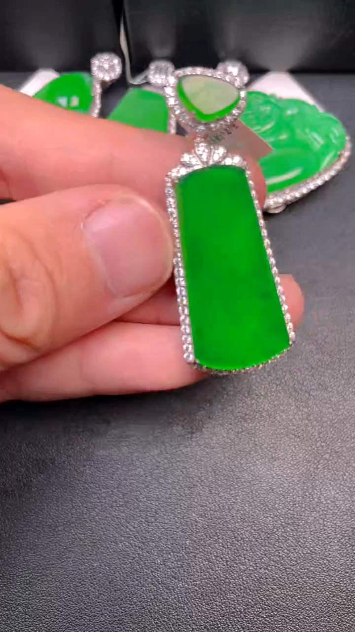 吊坠(不含链)银S925镶嵌翡翠吊坠