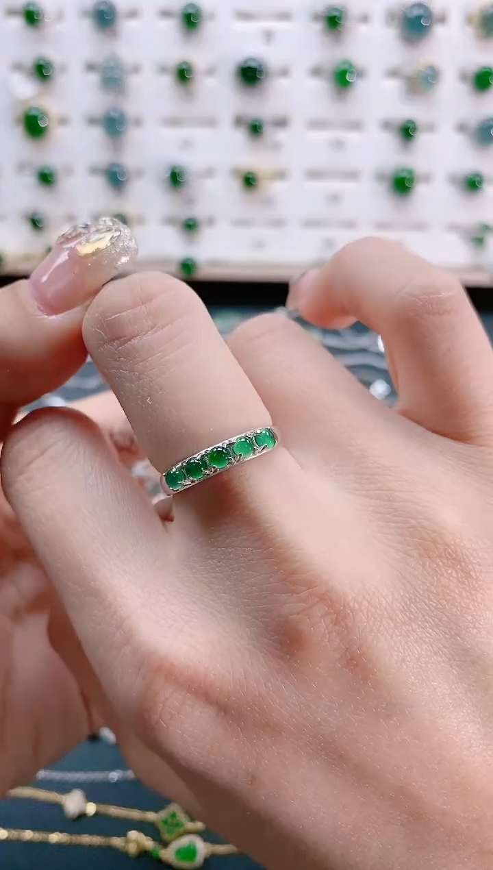 【闪购商品】翡翠戒指银S925镶嵌天然翡翠