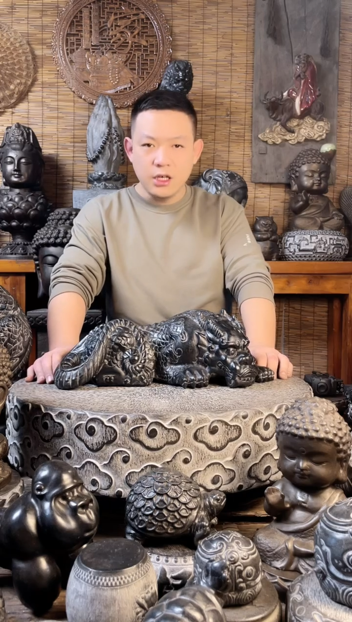 【闪购商品】45趴吸水兽天然青石雕刻