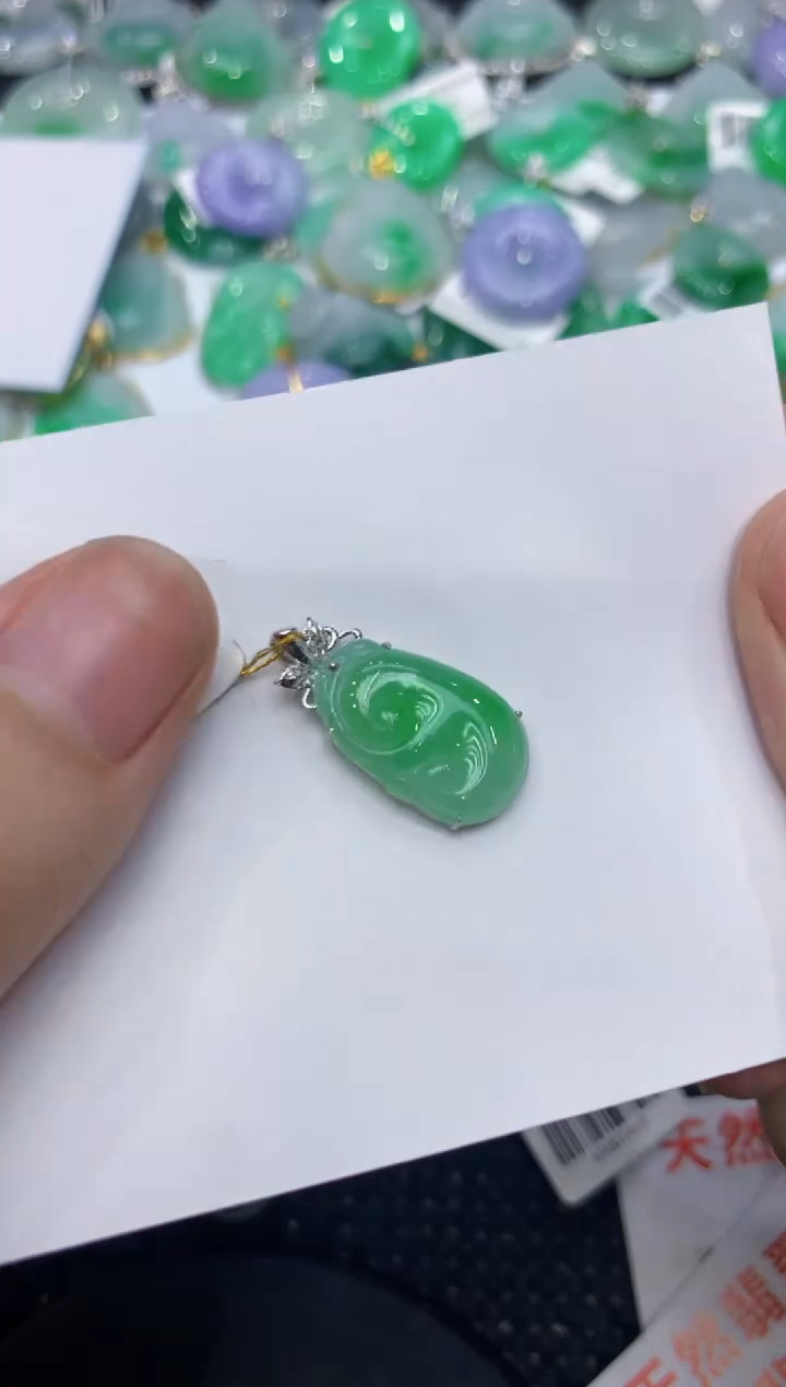 【闪购商品】翡翠颈饰18K金镶嵌111111111111