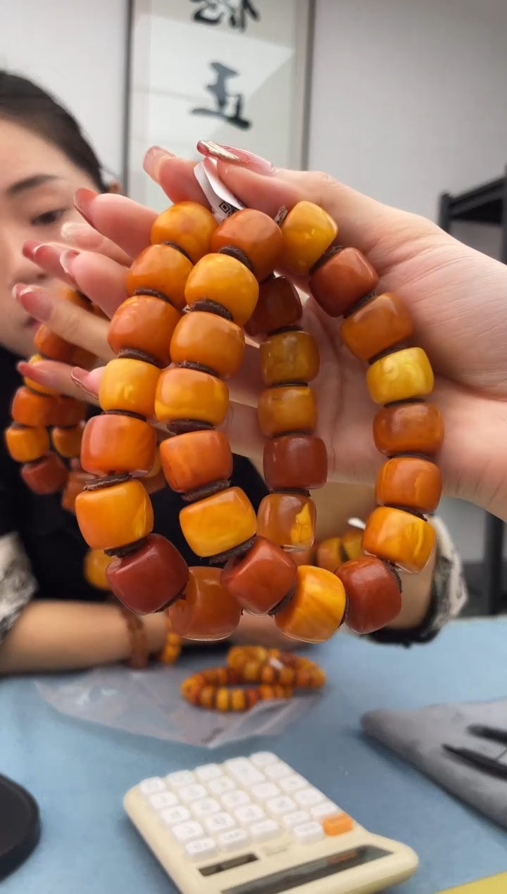 【闪购商品】蜜蜡珠宝奇石未镶嵌多样性发其一，假一罚十042.17