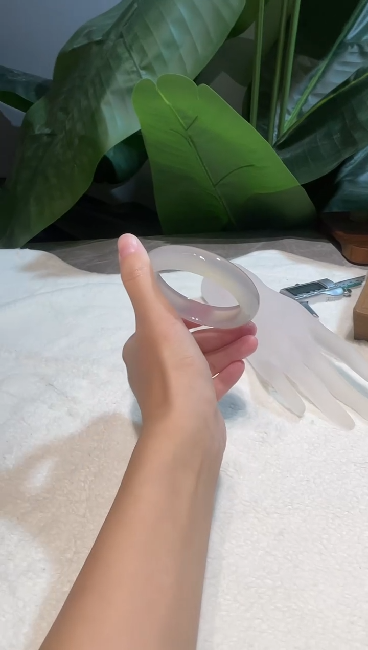 手镯玛瑙/玉髓未镶嵌56.8鉴赏期48小时
