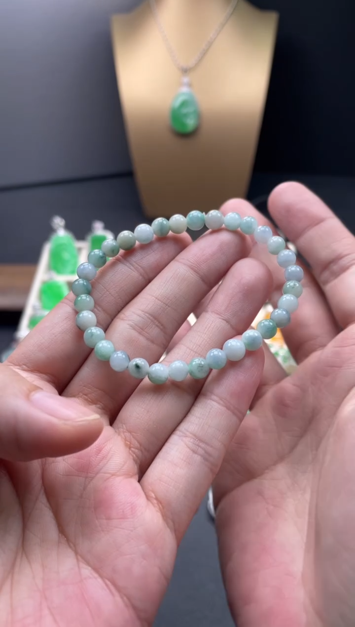 【闪购商品】翡翠手链未镶嵌5........