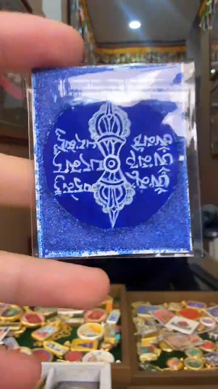 吊坠章***子背卡-热贡纯手绘唐卡