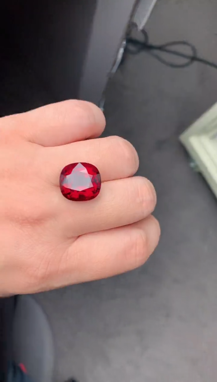 【闪购商品】碧玺裸石未镶嵌20ct卢比莱