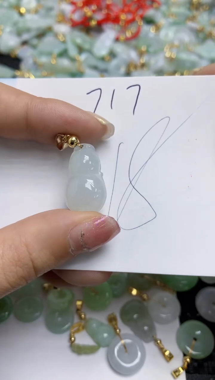 【闪购商品】翡翠颈饰合金天然翡翠A货