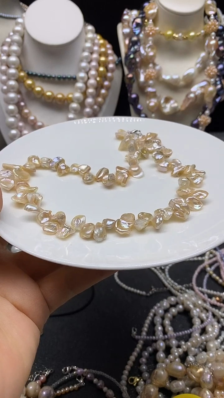 颈饰未镶嵌淡水珍珠多人