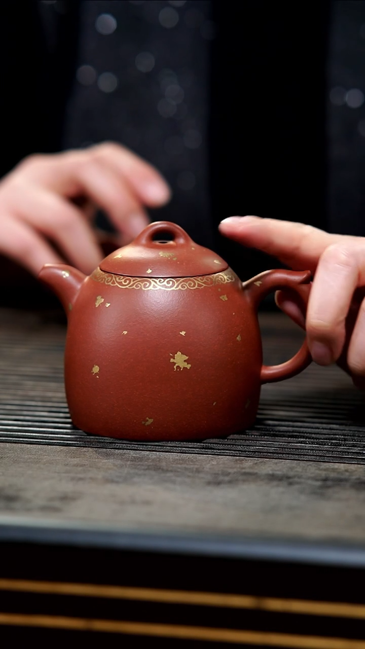 【闪购商品】紫砂茶壶16-微瑕全手红皮龙洒金秦权230cc