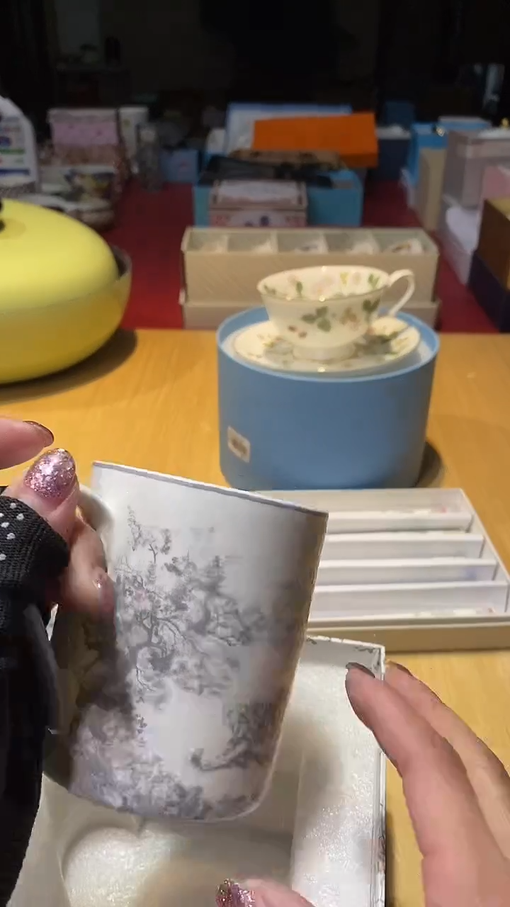 瓷片生活的本意是开心啊@@1