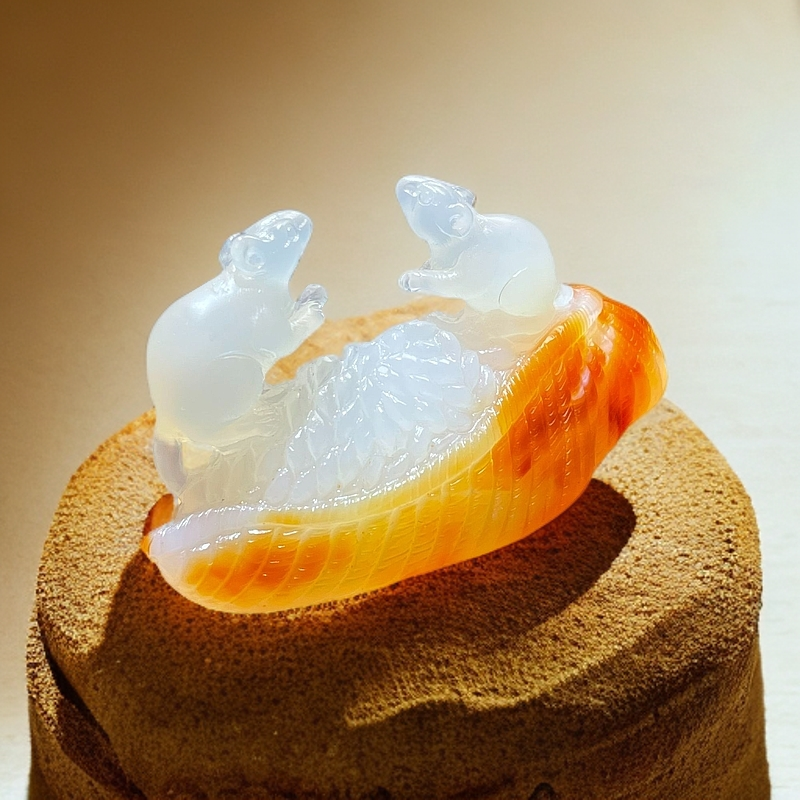 天然玛瑙，小摆件，属你有米。手把件