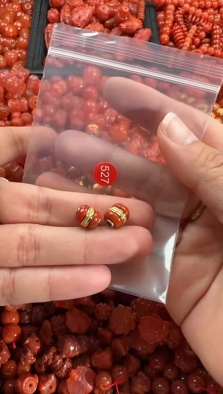 【闪购商品】南红玛瑙颈饰未镶嵌1