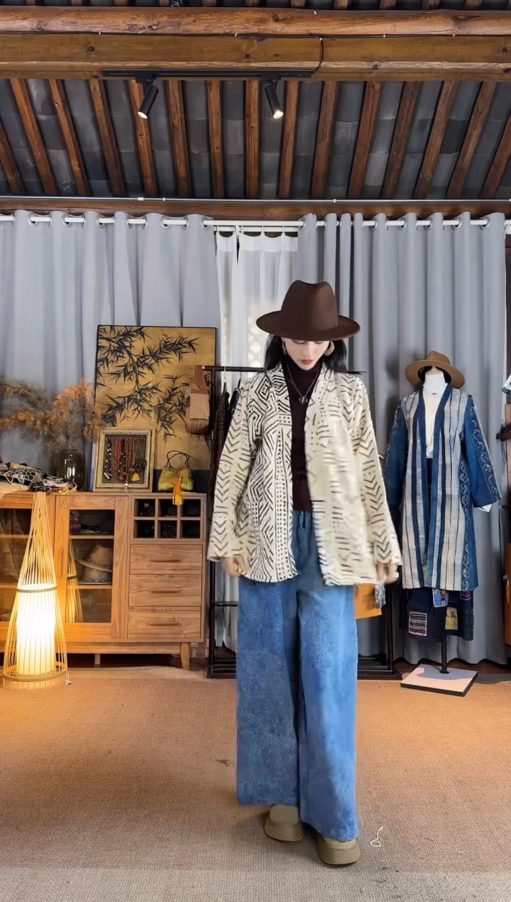 熊*设计师款白色绘画外套