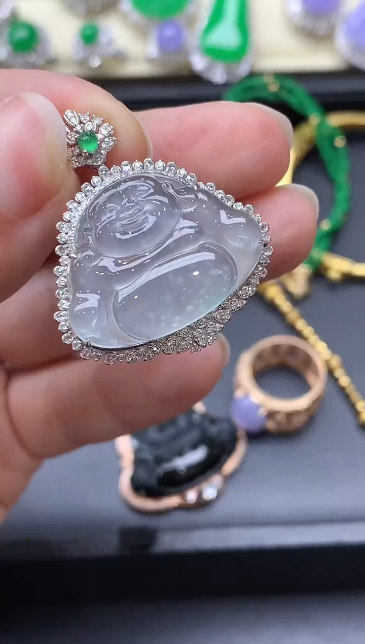 颈饰18K金镶嵌翡翠650-中国好珍宝