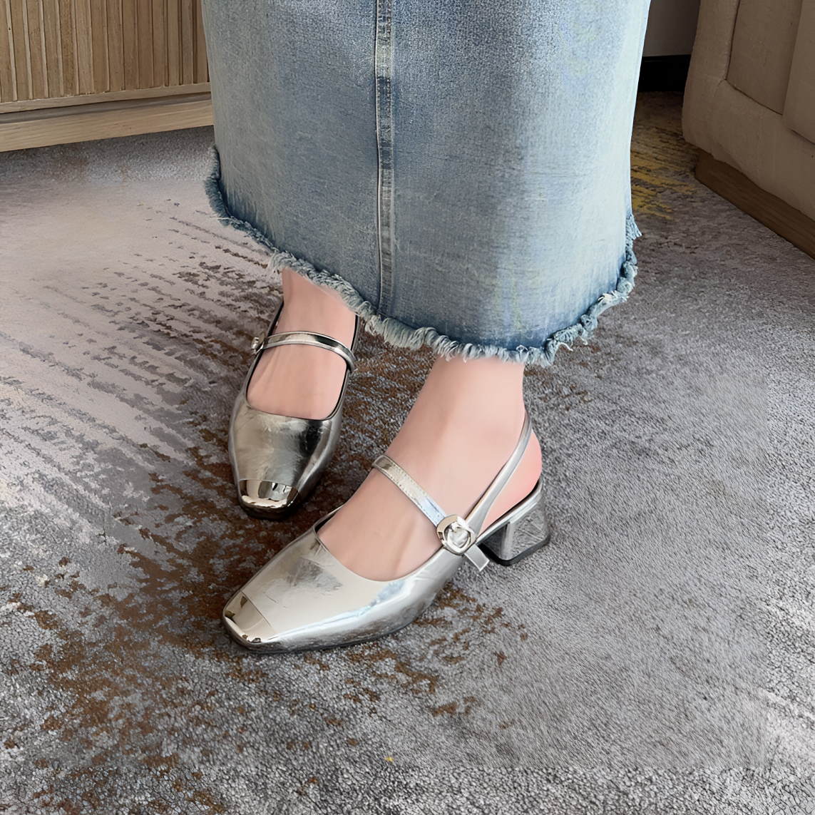 玛丽珍凉鞋女2025夏季新款包头方跟真皮后空鞋银色圆头舒适