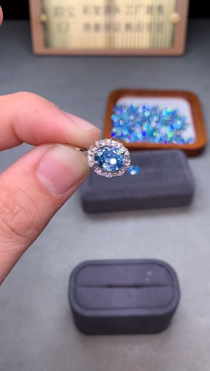 银S925镶嵌吊坠(赠链)海蓝宝石2222