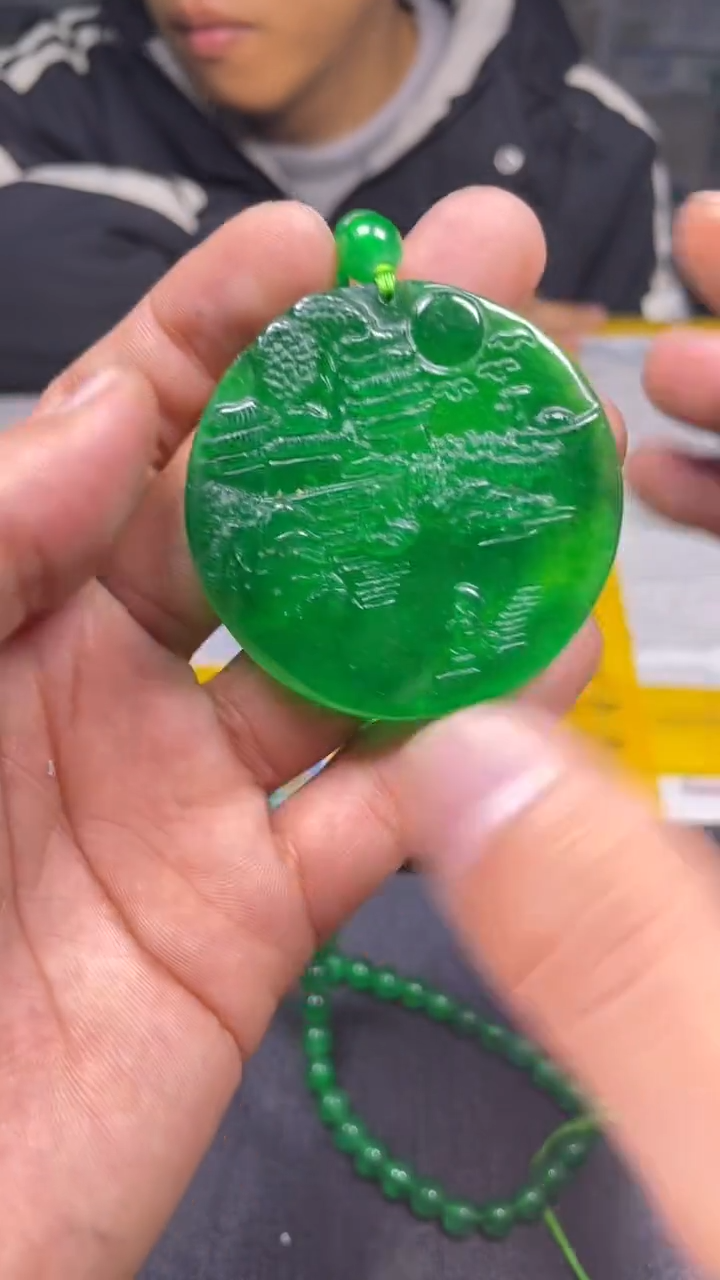 时尚精美高端吊坠圆牌