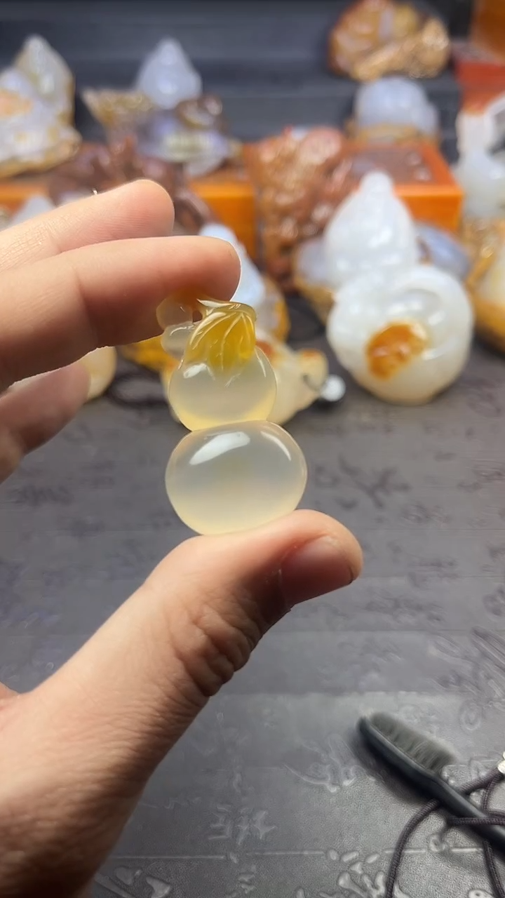 【闪购商品】玛瑙/玉髓吊坠未镶嵌1