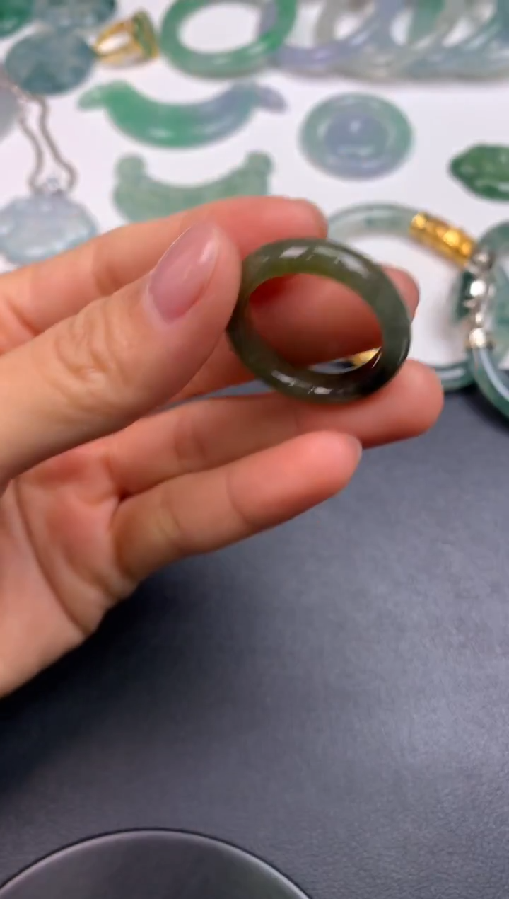 颈饰未镶嵌翡翠无鉴赏期无证书23