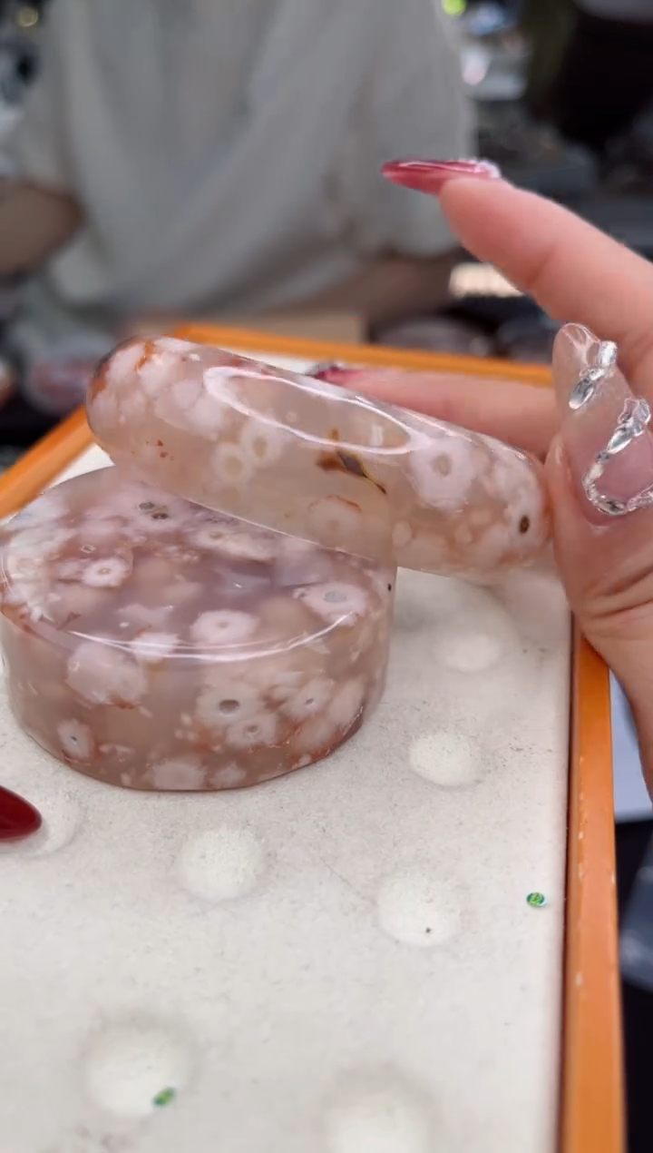 【闪购商品】石英质玉手镯未镶嵌56圈口（赠品镯心）3931179