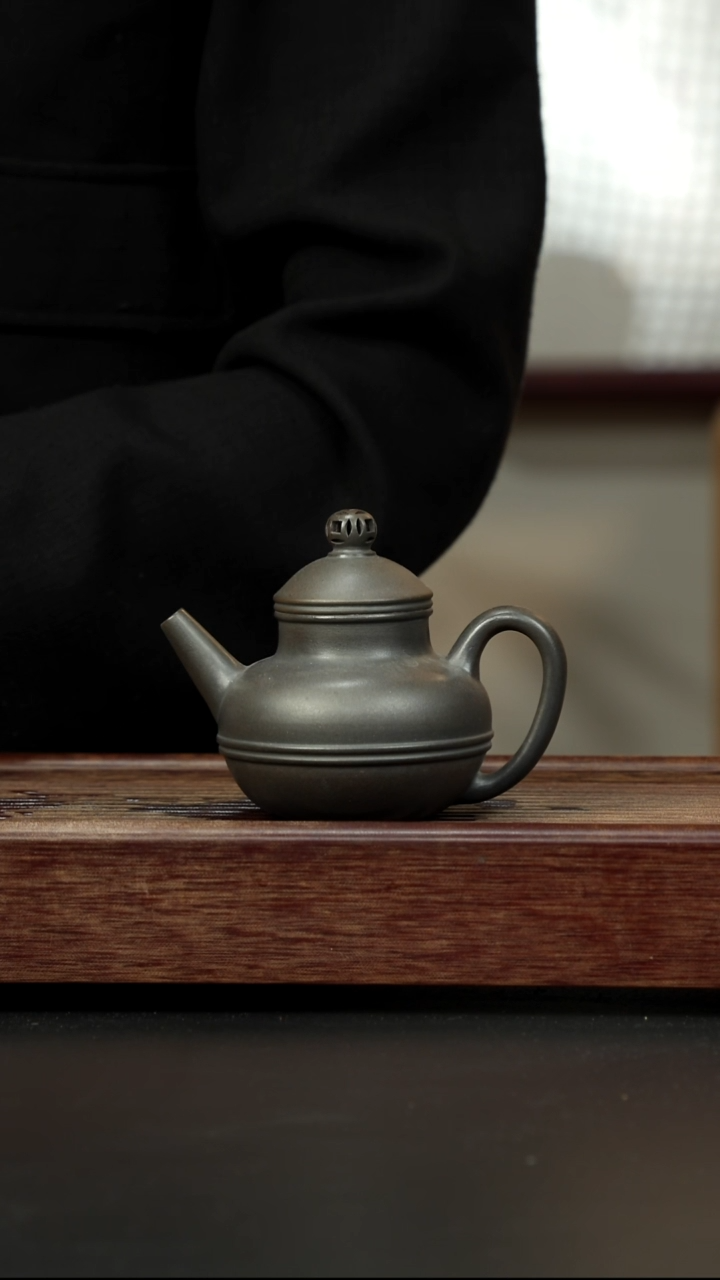 紫砂茶壶百年岩中泥 玉带