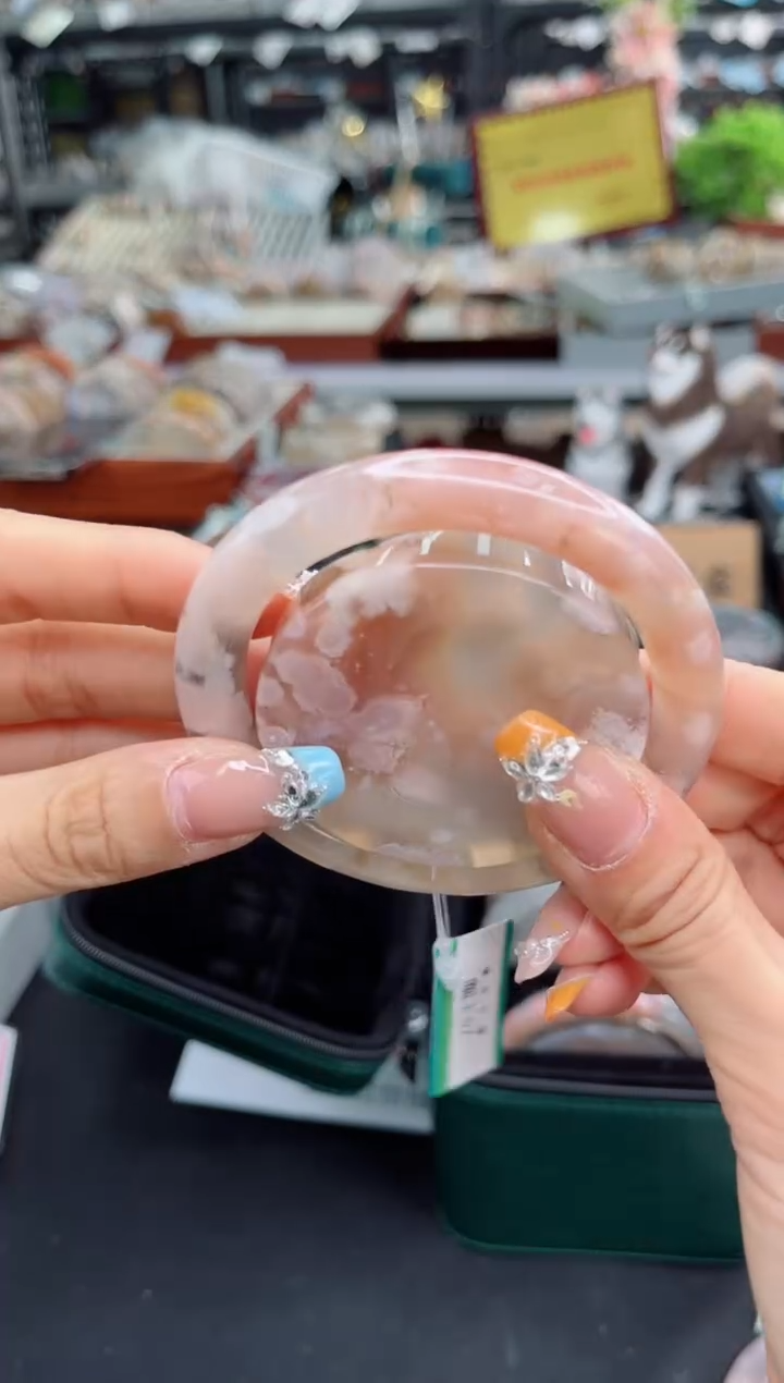 【闪购商品】石英质玉手镯未镶嵌57圈口（赠品镯心）3751430