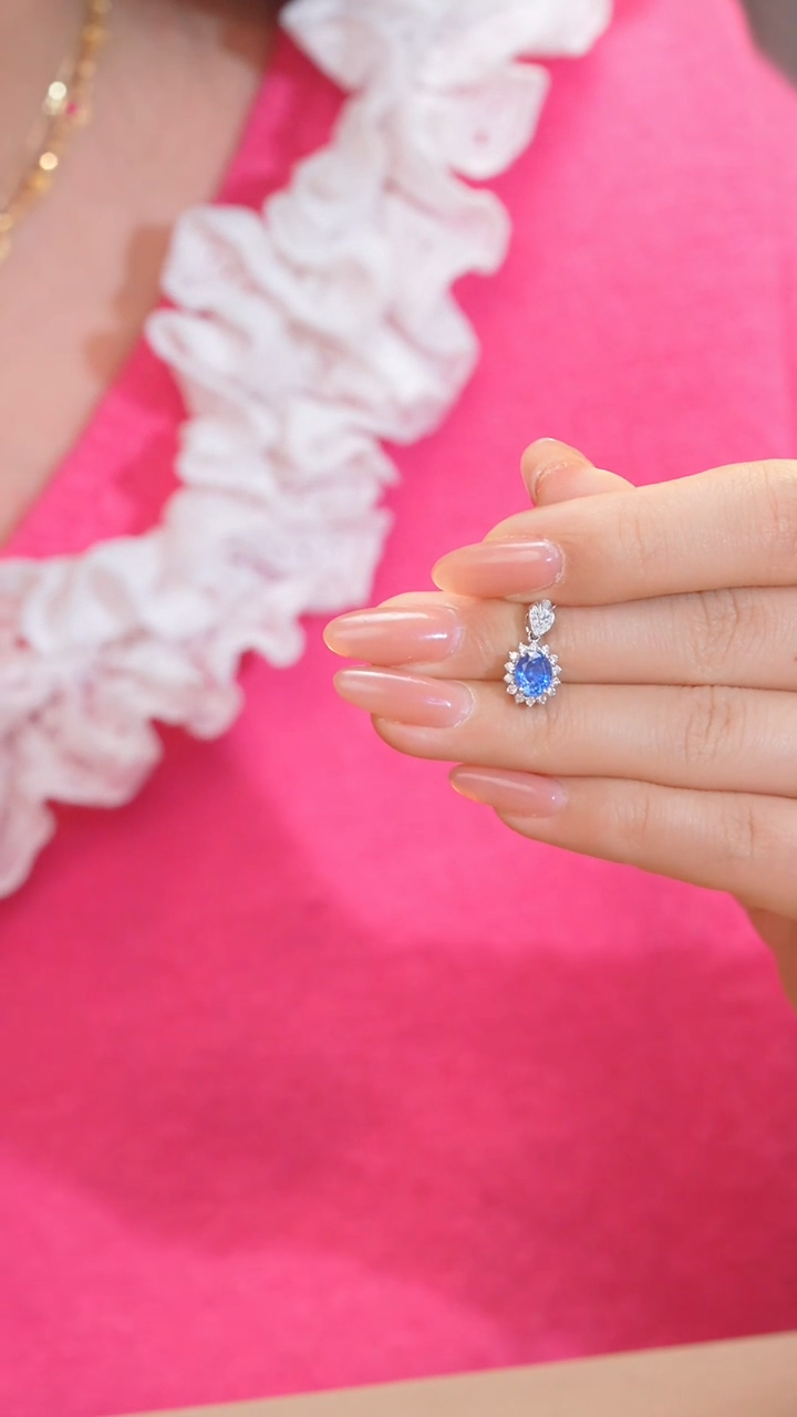 【闪购商品】蓝宝石吊坠不含链18K金镶嵌（1.1ct）@@U9687