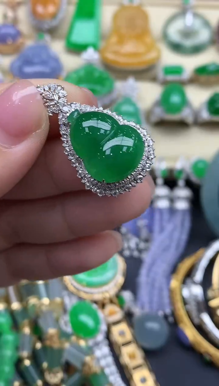 【闪购商品】翡翠吊坠(不含链)18K金镶嵌670-中国好珍宝