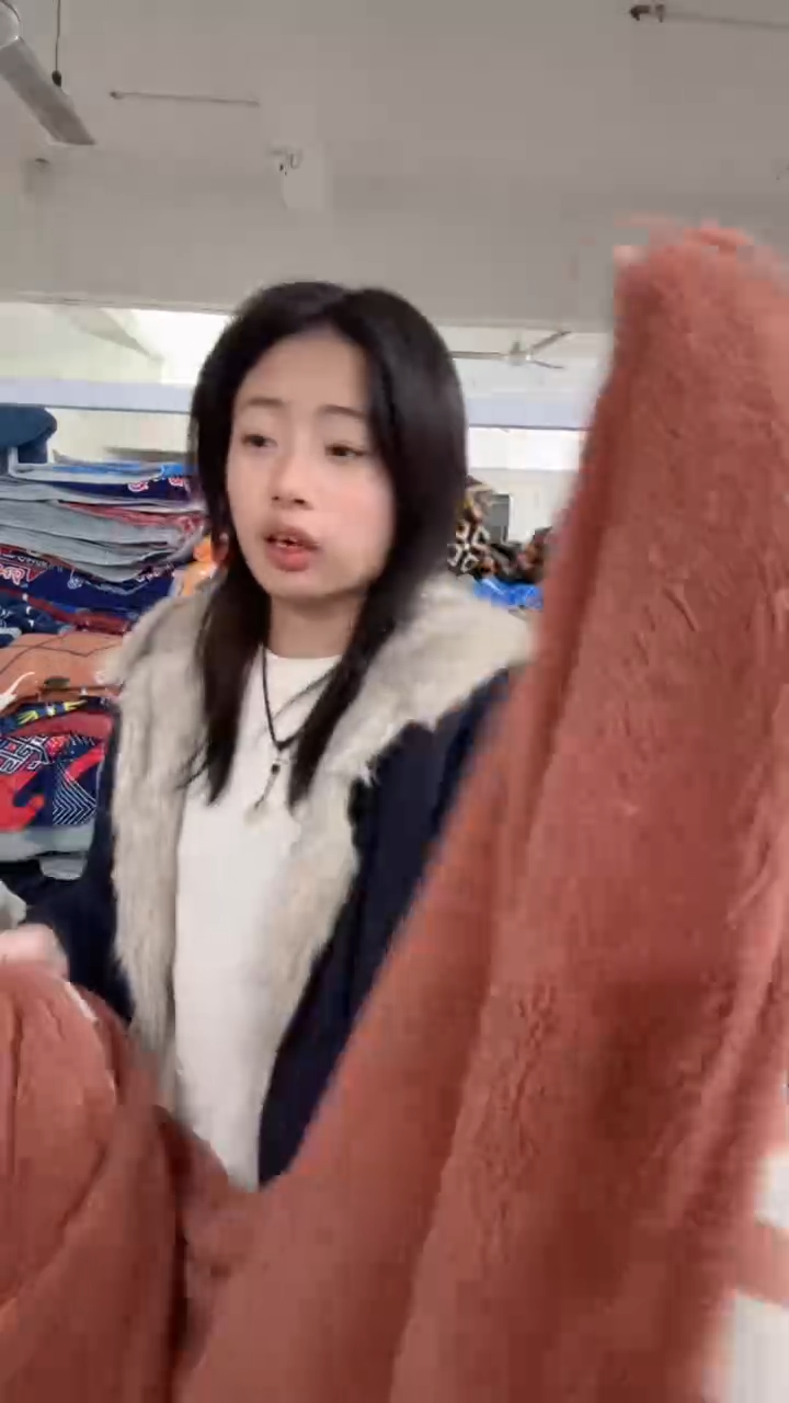 法兰绒046                     1.5*1.8    瑕疵              