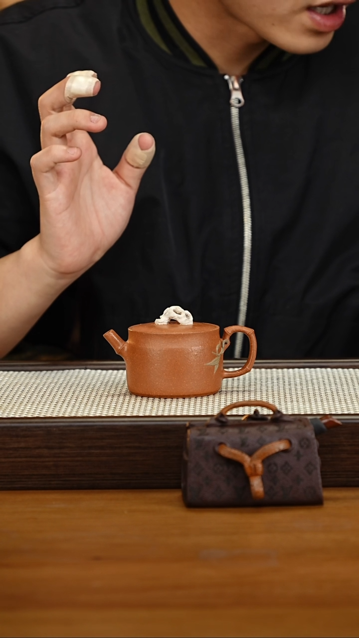 【闪购商品】紫砂茶壶黄降坡竹石汉瓦120cc