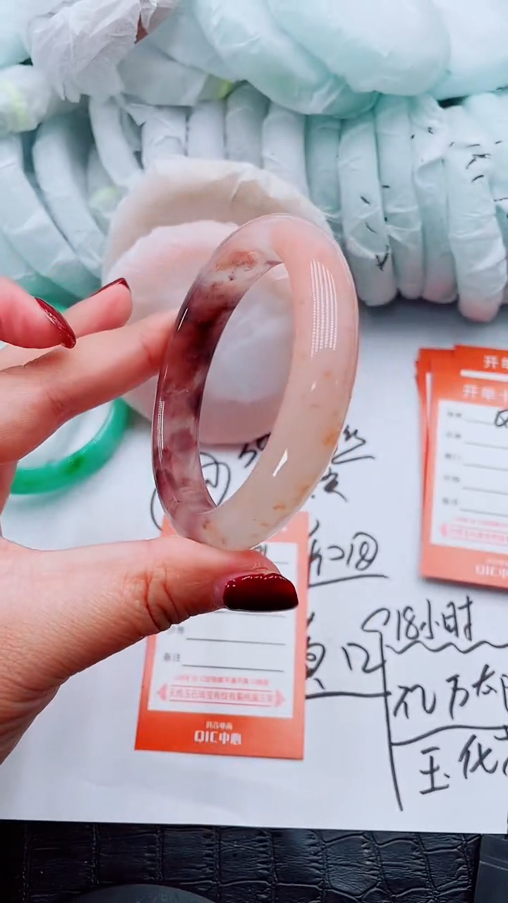 【闪购商品】石英质玉手镯未镶嵌Q101-58-59