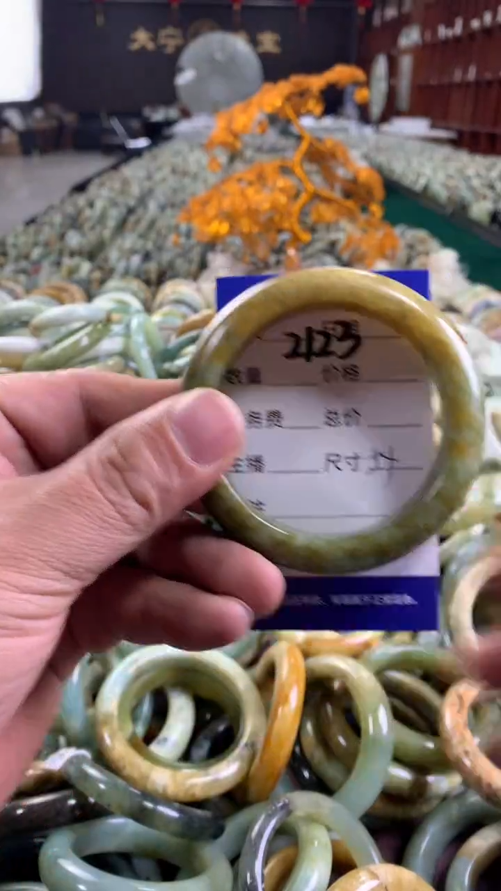 未镶嵌蛇纹石玉手镯2123