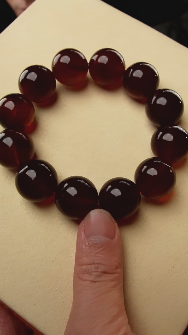 【闪购商品】琥珀颈饰未镶嵌20+灵草珀手串