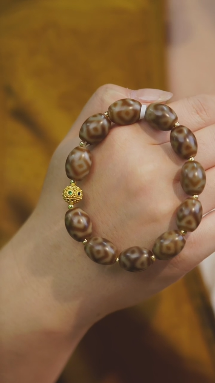 【闪购商品】玛瑙/玉髓手串未镶嵌多样性发其一