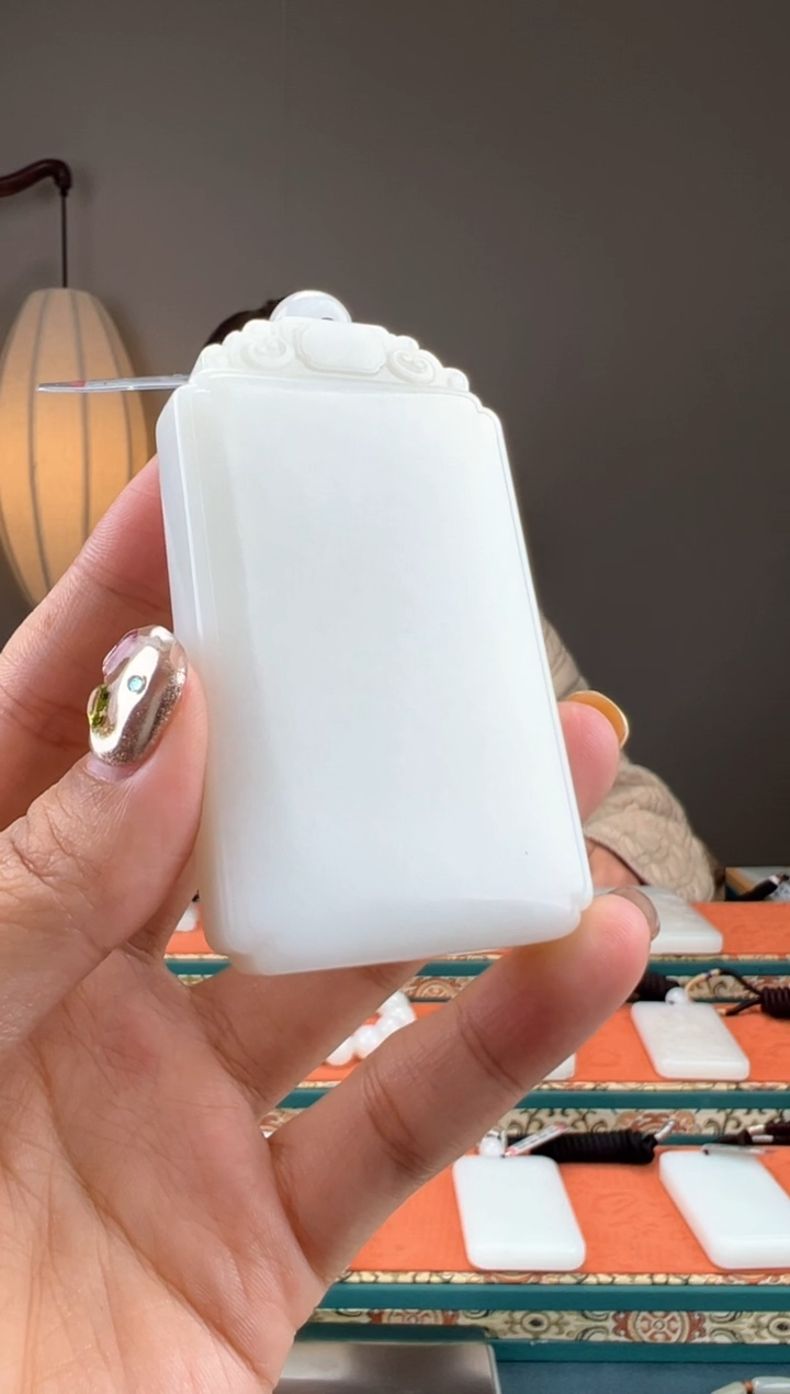 【闪购商品】和田玉颈饰未镶嵌1