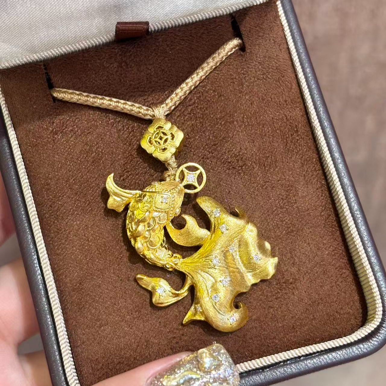 【新美源】足金999 镶嵌工艺 锦鲤吊坠22.15克（附加170）