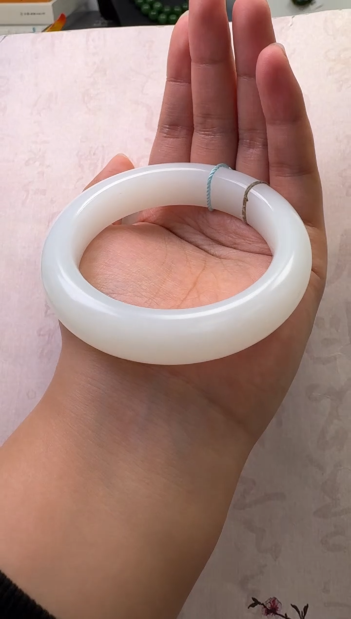 【闪购商品】和田玉手镯未镶嵌手镯
