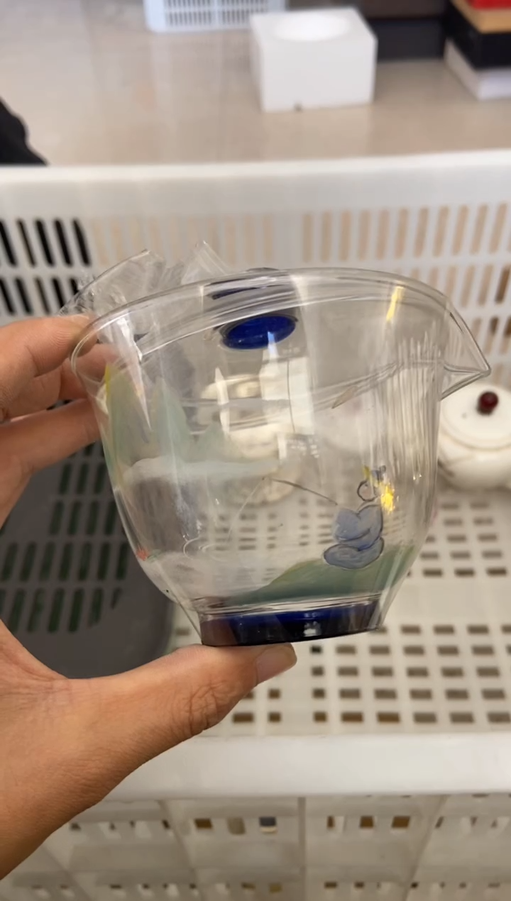 无运费险有瑕疵的摄影的产品有使用过的痕迹有点脏介意勿拍