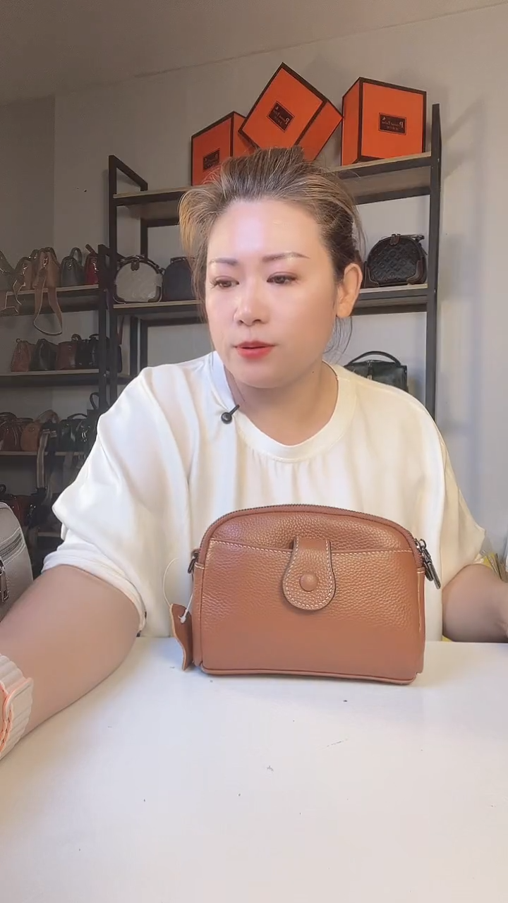 牛皮（革）琳子推荐新款斜挎包3128焦糖