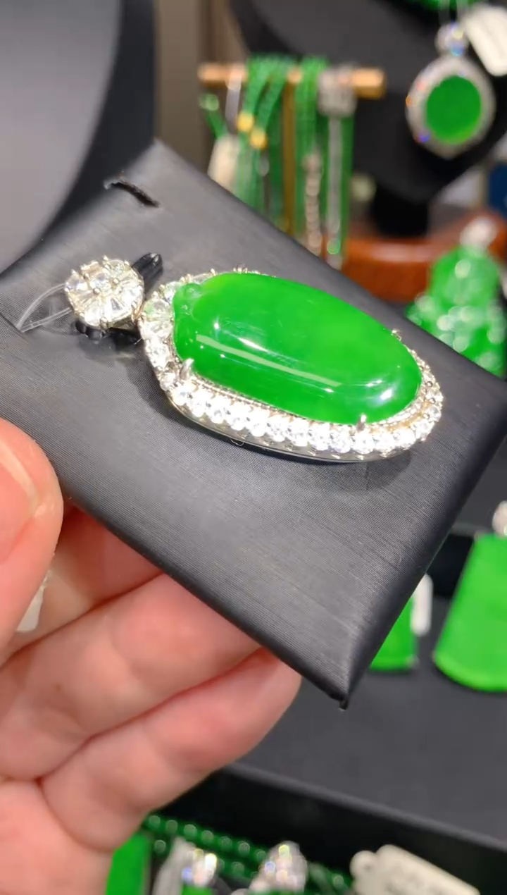 颈饰银S925镶嵌翡翠25一季