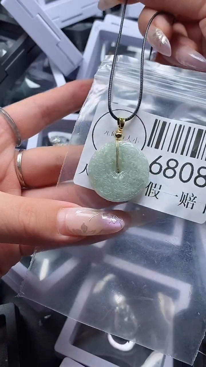 吊坠(不含链)未镶嵌翡翠6808