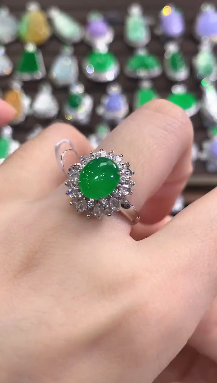 18K金镶嵌戒指翡翠g85