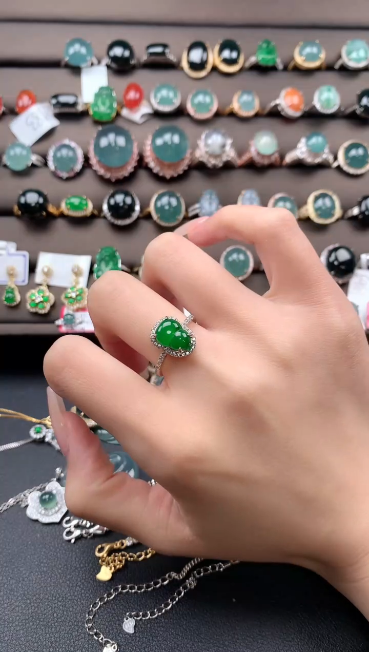 【闪购商品】翡翠戒指银S925镶嵌13131