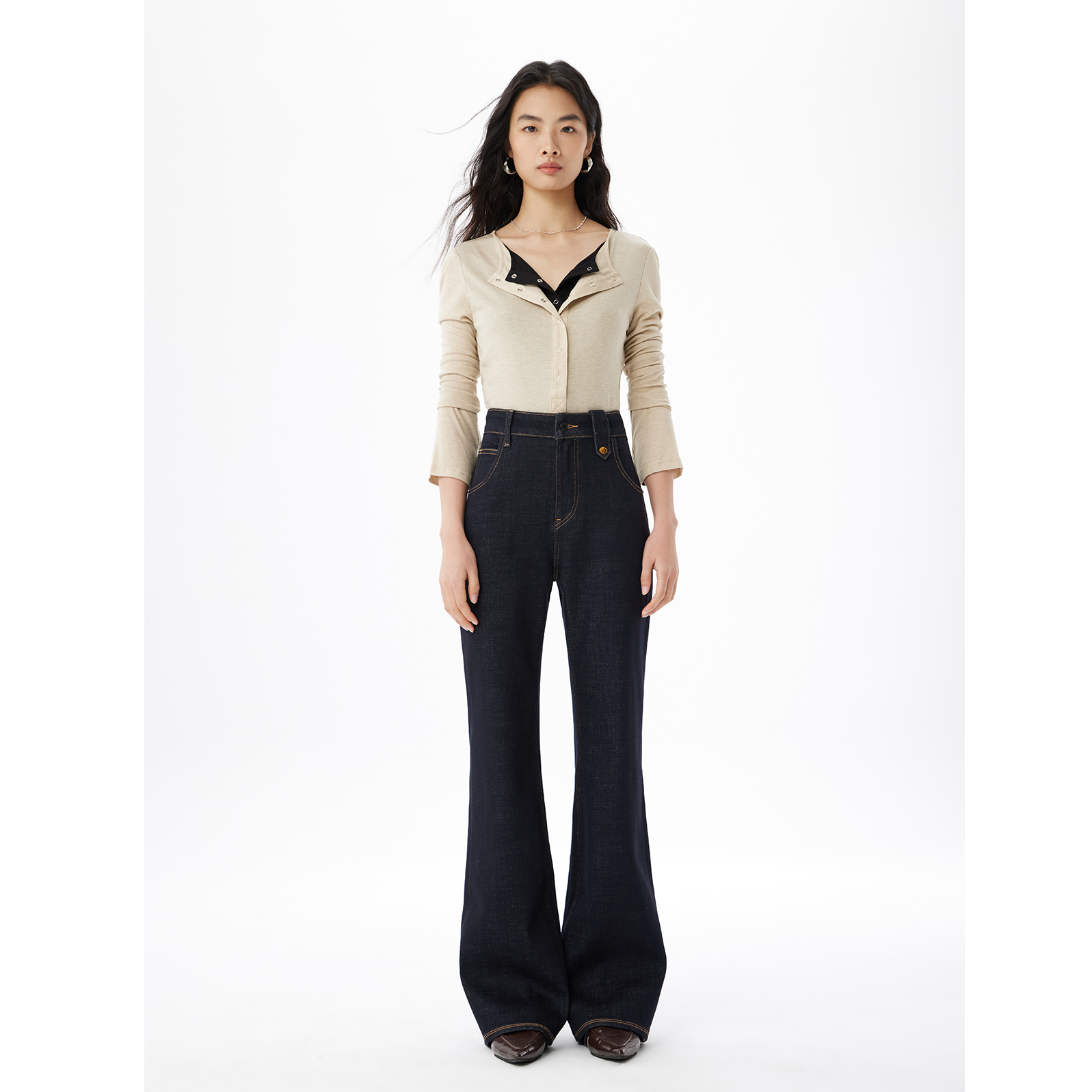 LULU Teamo- 【丹宁黑】高级小微喇牛仔原色舒适显瘦拖地微喇裤527