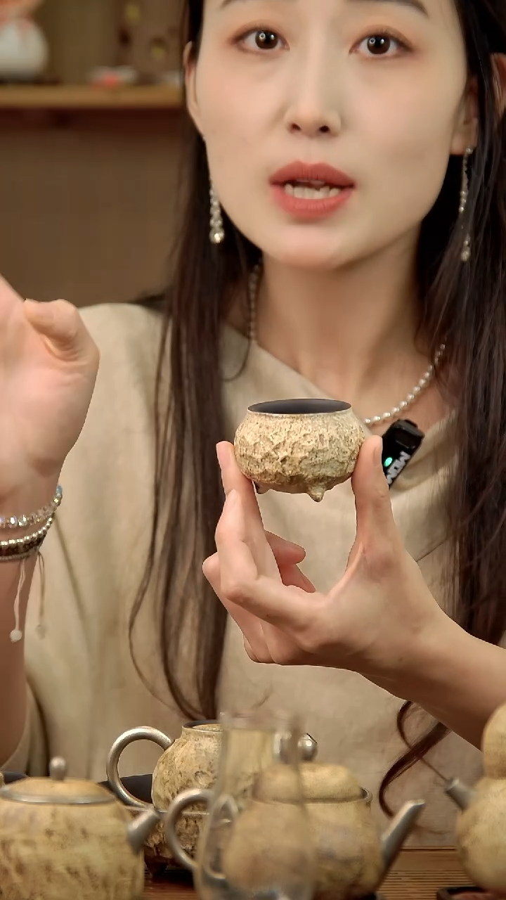 言野手作 粉引仿古三足杯