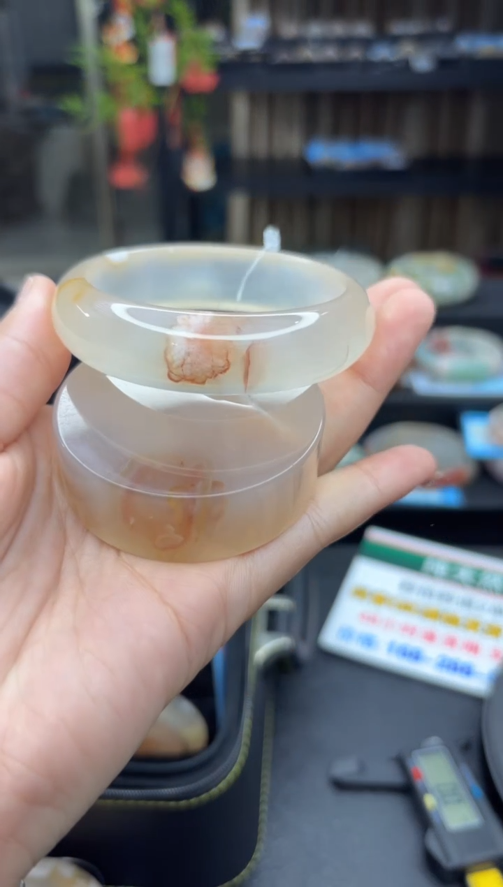 【闪购商品】石英质玉手镯未镶嵌855（56圈赠送镯心）