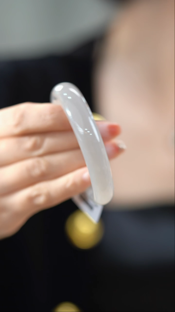 【闪购商品】和田玉手镯未镶嵌烟紫手镯HNZ8477