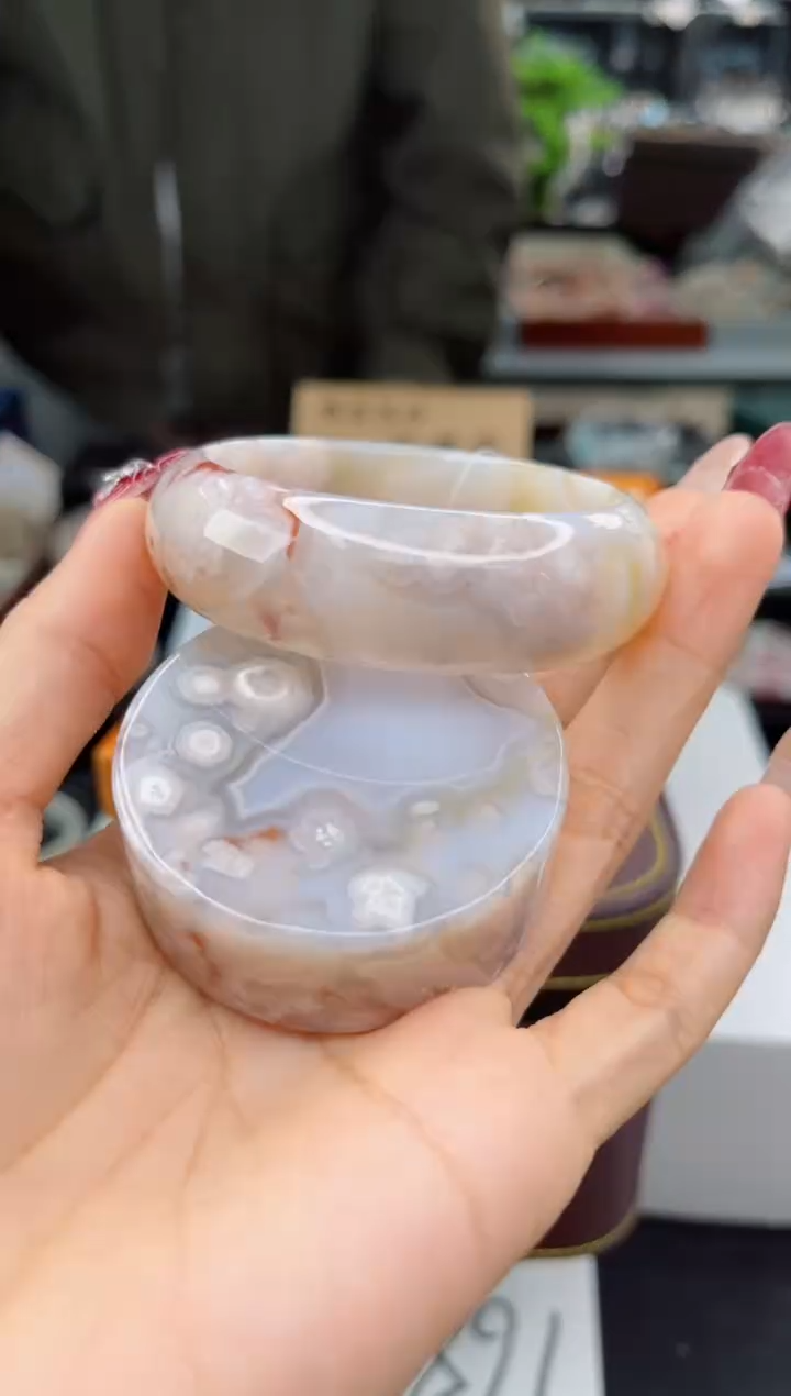 【闪购商品】石英质玉手镯未镶嵌53圈口（赠品镯心）1567053