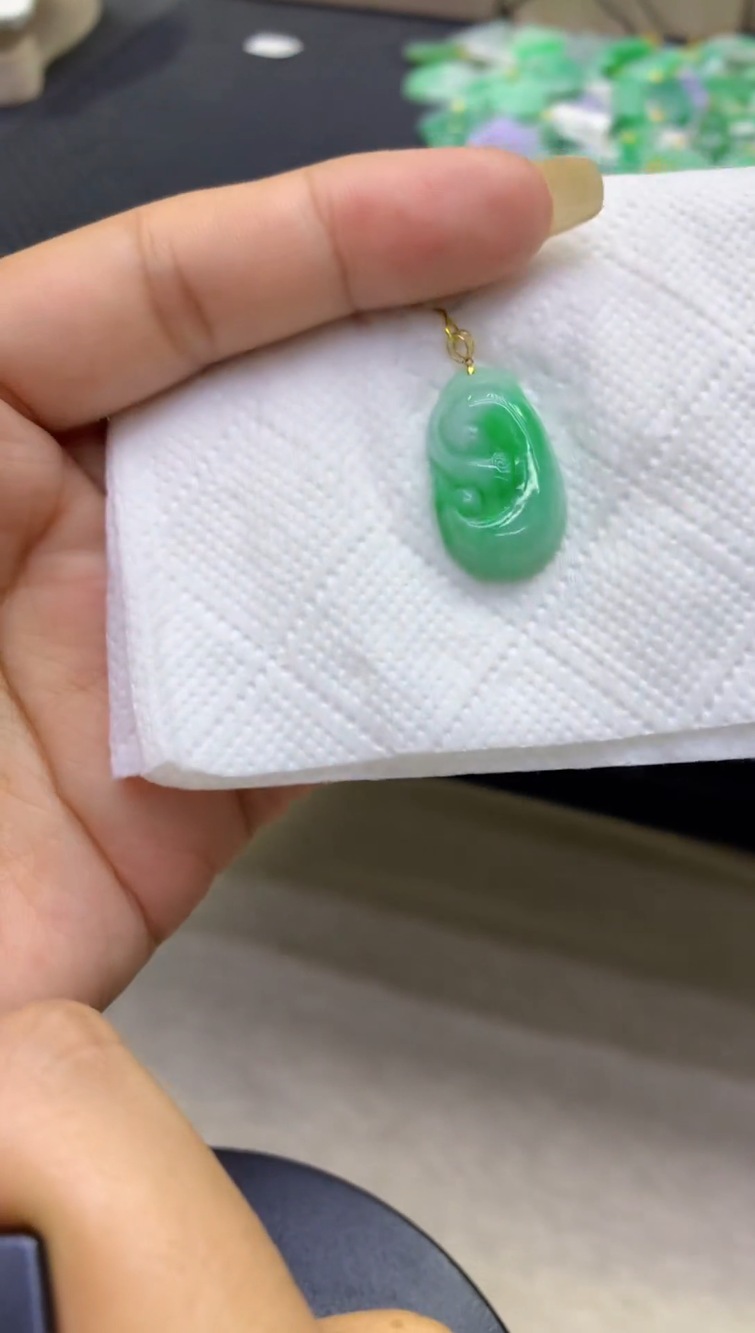 颈饰18K金镶嵌翡翠天然缅甸A货翡翠